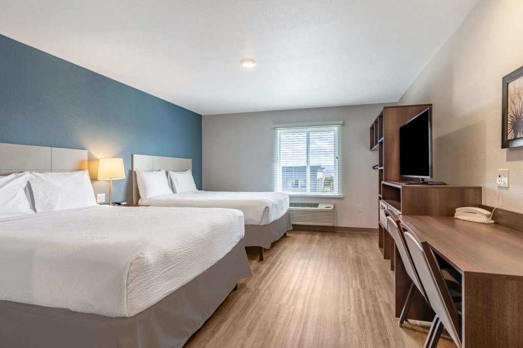 Standard Quadruple room Extended Stay America Suites - Portland - East