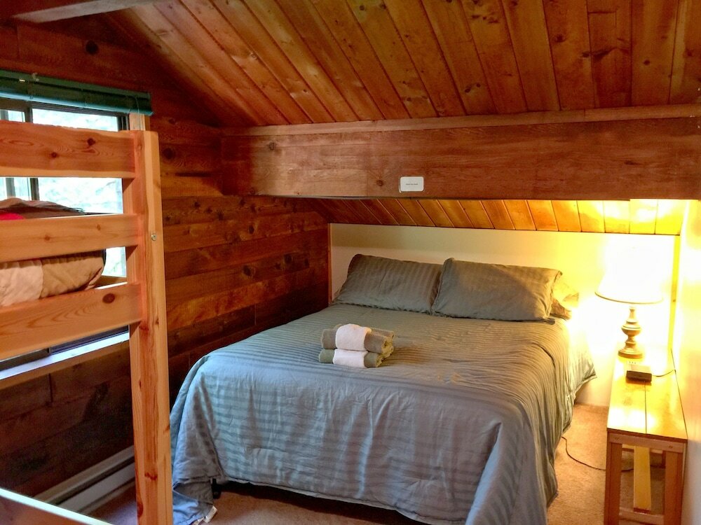 Standard room Mt Baker Lodging - Cabin Story Cabin in the Woods