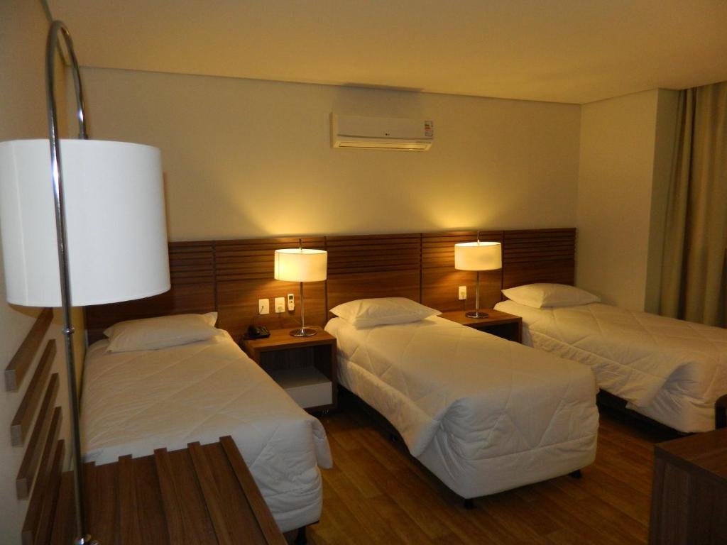 Executive Dreier Zimmer Umbu Hotel Porto Alegre - Centro Histórico - Prox Aeroporto 15min