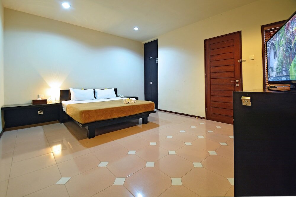 Deluxe room with balcony Taman Ayu Town House