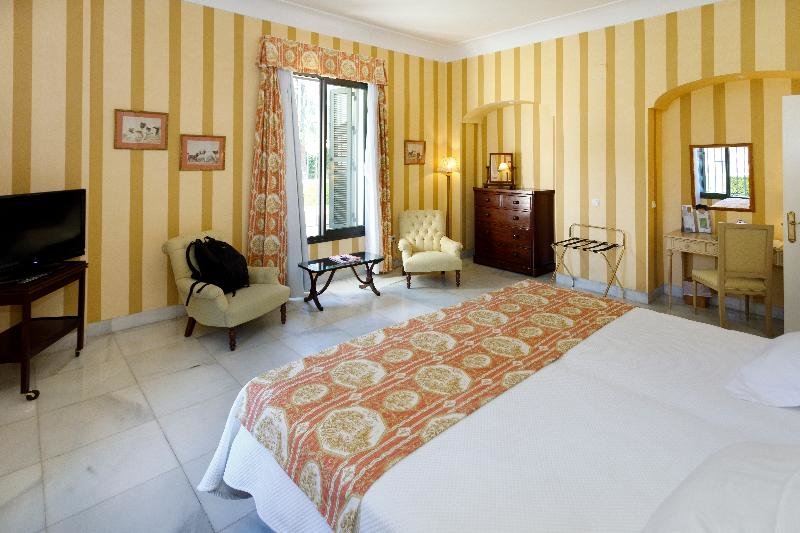 Superior Double room with balcony Villa Jerez