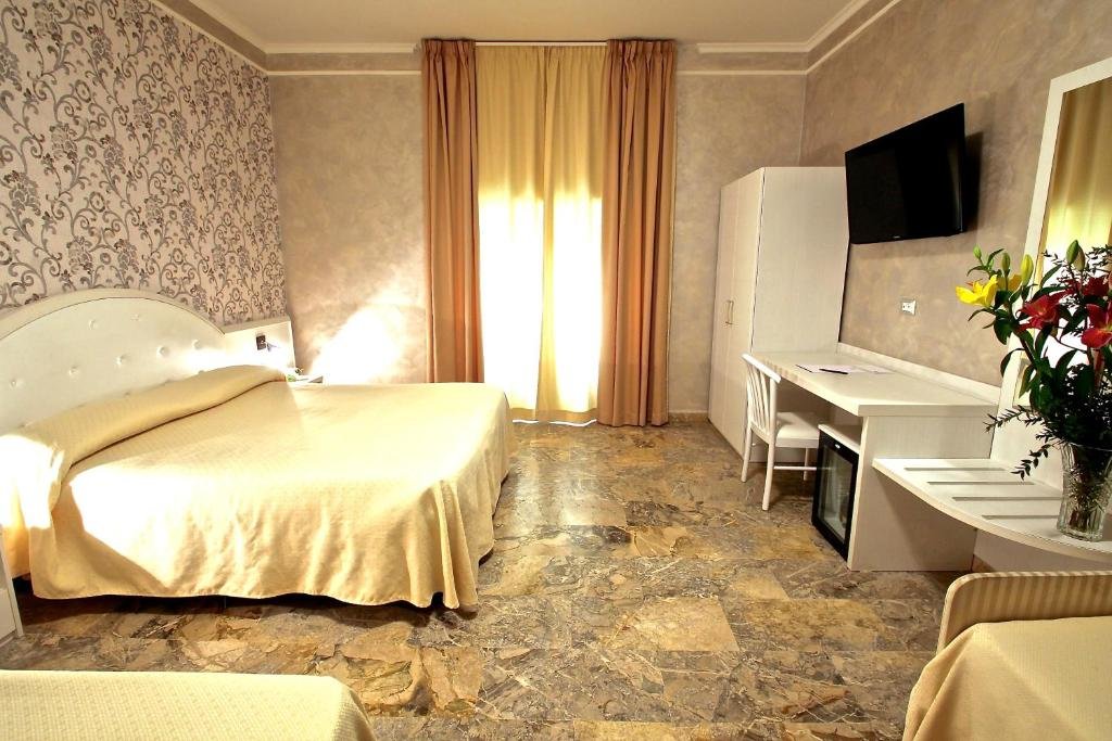 Четырёхместный номер Standard Hotel Orazia