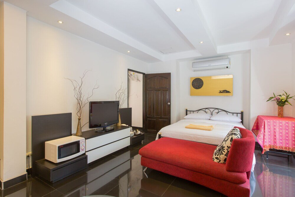 Кровать в общем номере Connect Guesthouse