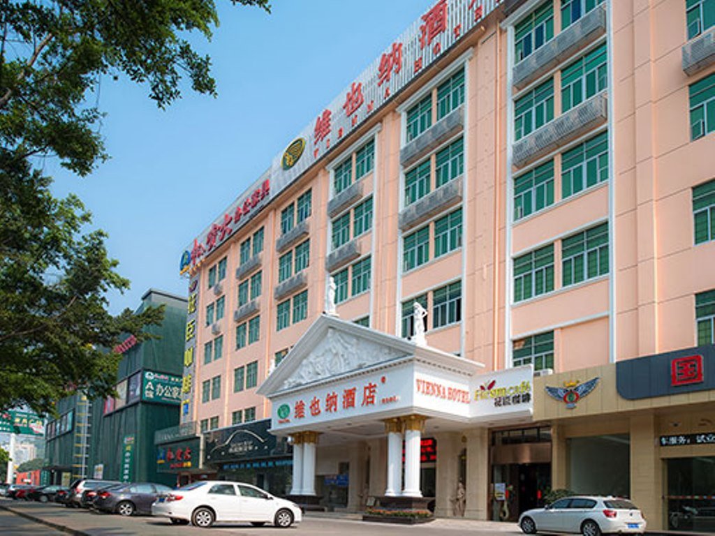 Люкс Deluxe Vienna Hotel Shenzhen BaoAn Qianjin Road