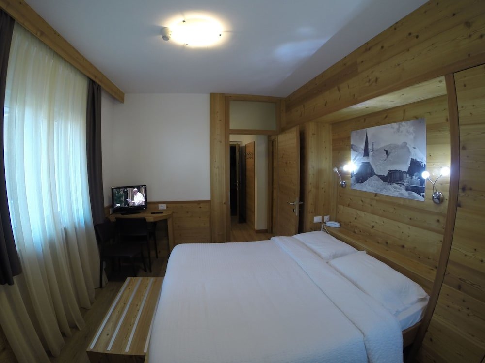 Standard Quadruple room Hotel Garni Arnica ***S