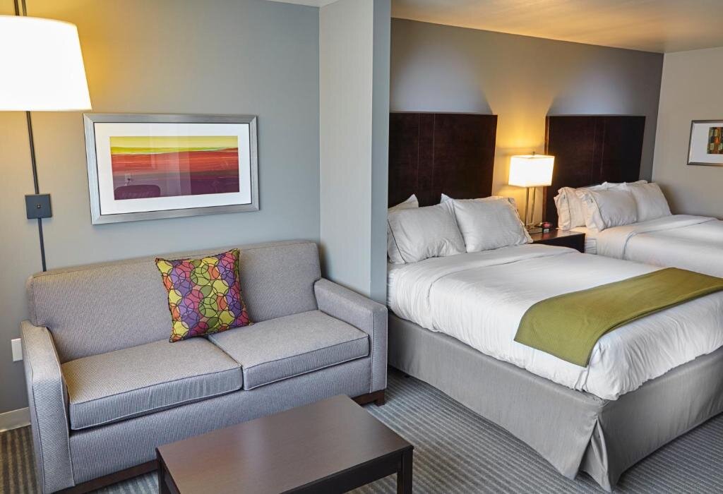 Suite Holiday Inn Express and Suites Tahlequah, an IHG Hotel