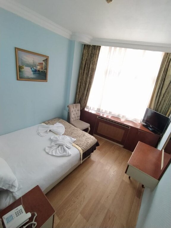 Standard Single room Turvan Hotel