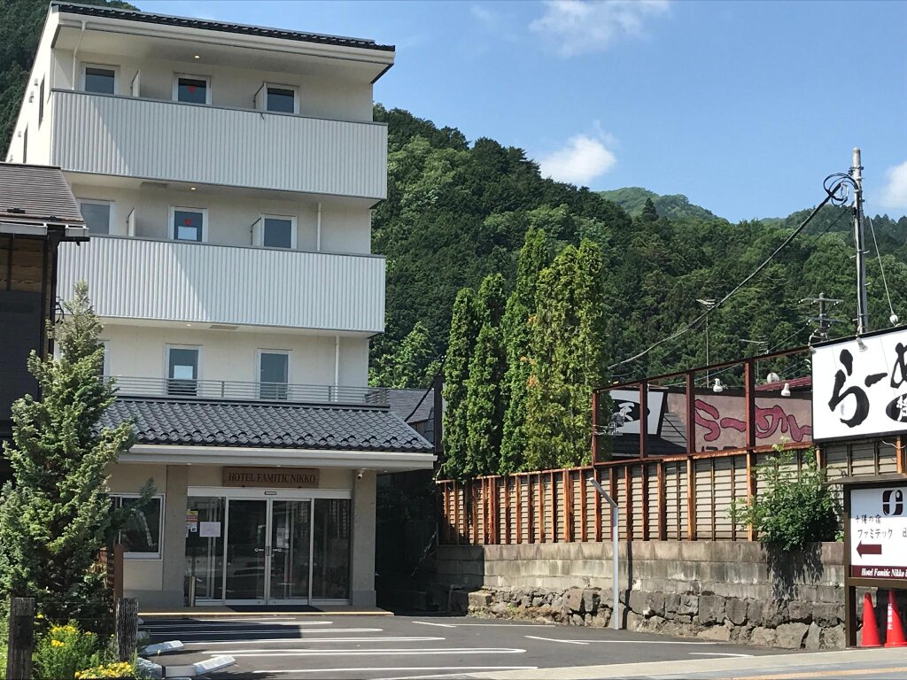 Мужская капсула Hotel Famitic Nikko Station