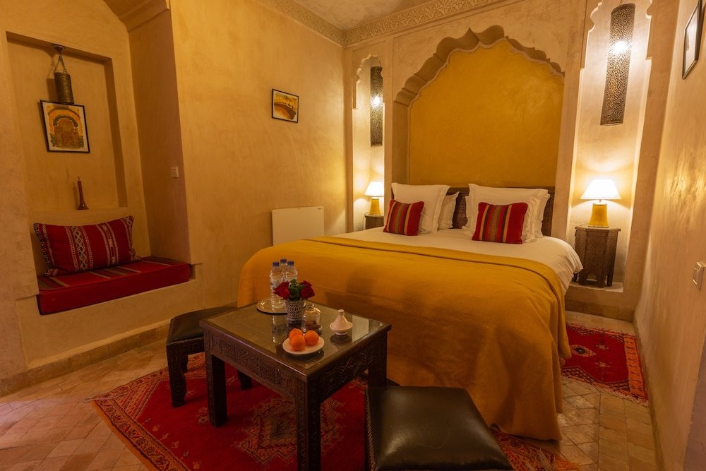 Comfort Triple room with pool view Les Sources Berbères Riad & Spa