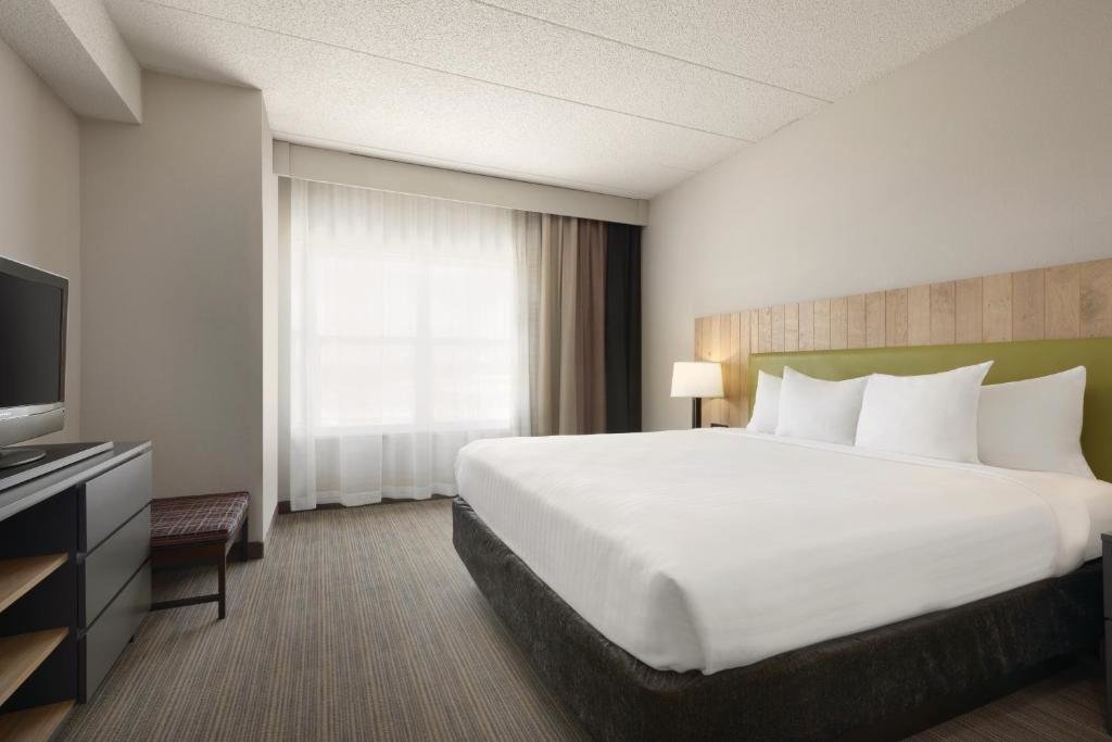 Premium room Country Inn & Suites