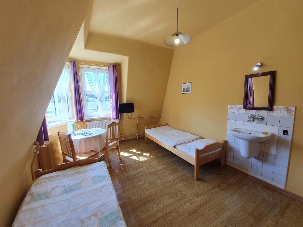 Standard Zimmer Dom Turysty PTTK w Bielsku - Białej