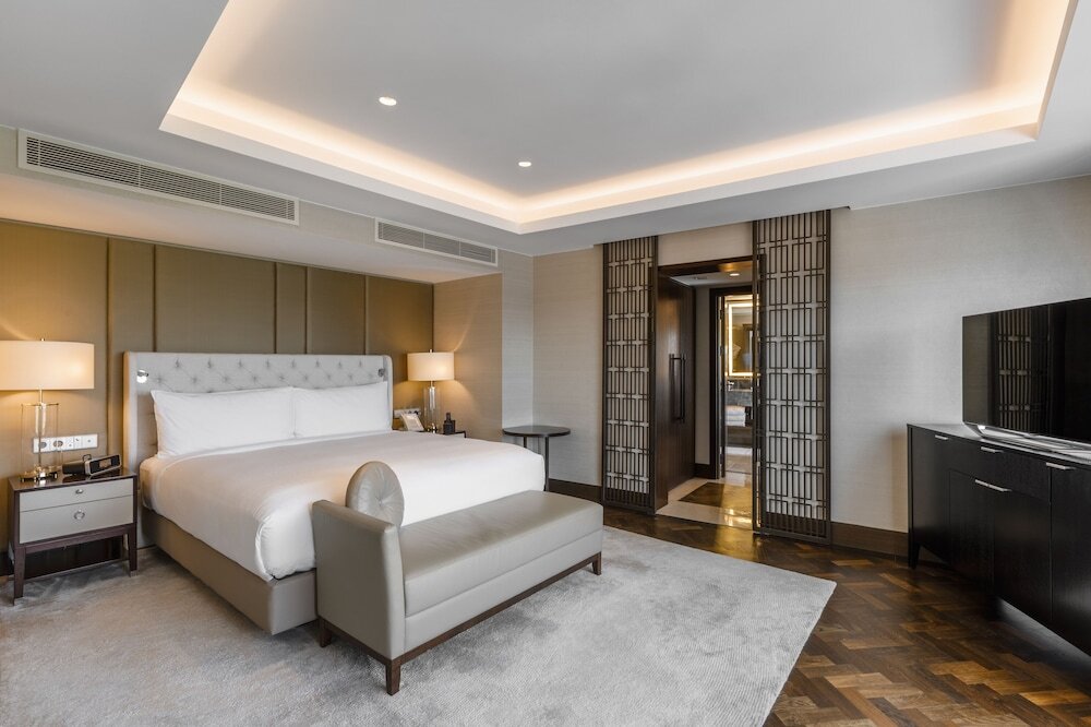 Двухместный люкс Ambassador Hotel conrad istanbul bosphorus hotel