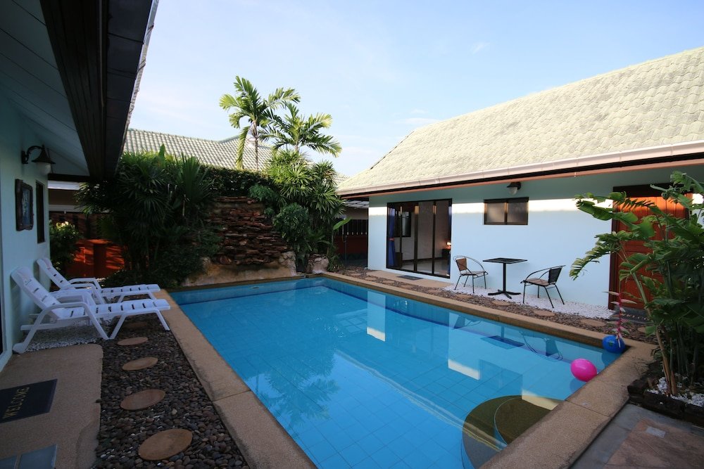 Deluxe Villa Bali Tropicana Pool Villa