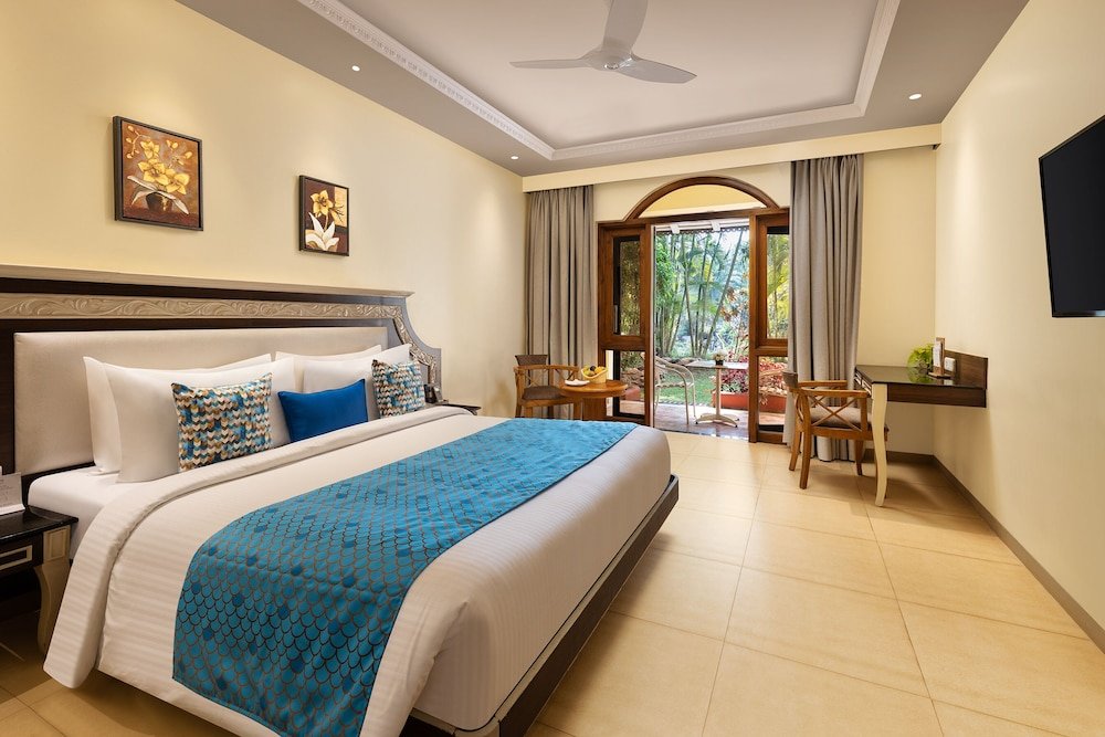 Номер Premium с балконом и с видом на бассейн Fortune Resort Benaulim, Goa - Member ITC's Hotel Group