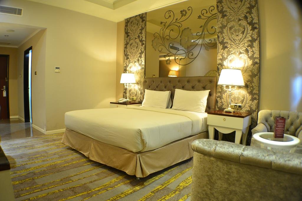 Deluxe Zimmer Sutanraja Hotel & Convention Centre
