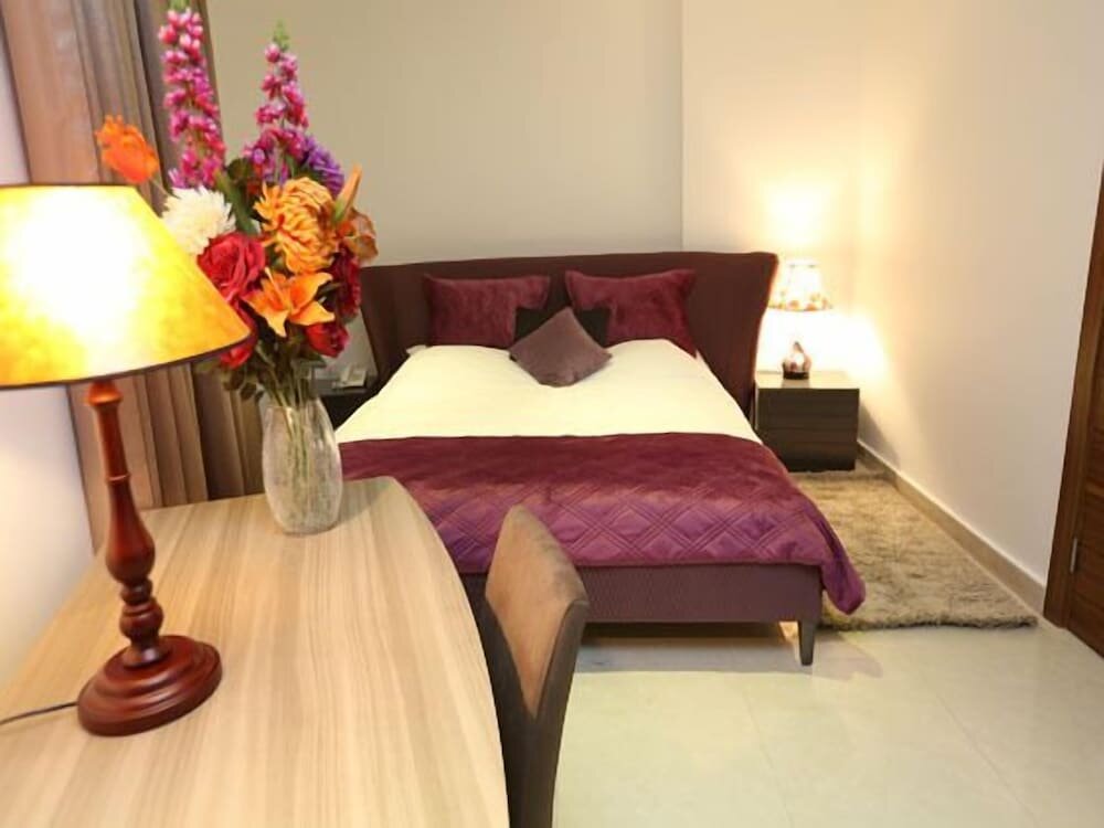 Standard Zimmer Delora Hotel and Suites