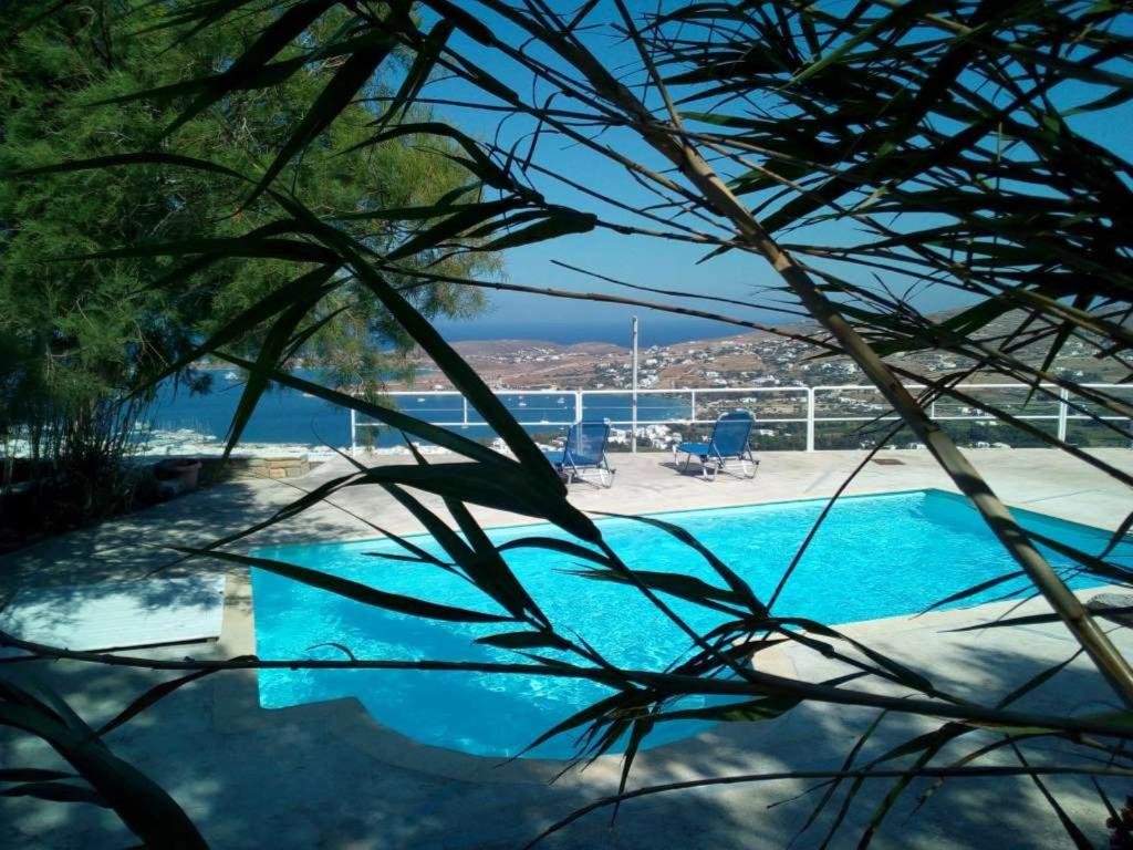 Standard Zimmer Semi-detached house on the heights of Parikia - Exceptional view of the Cyclades