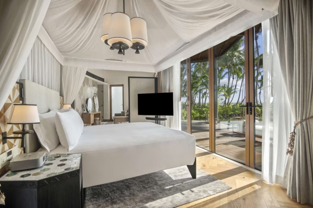 Deluxe room Waldorf Astoria Seychelles Platte Island