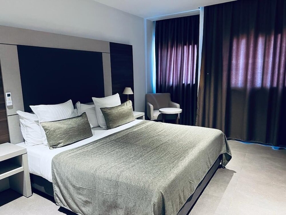Номер Executive Grand Hotel Central Conakry