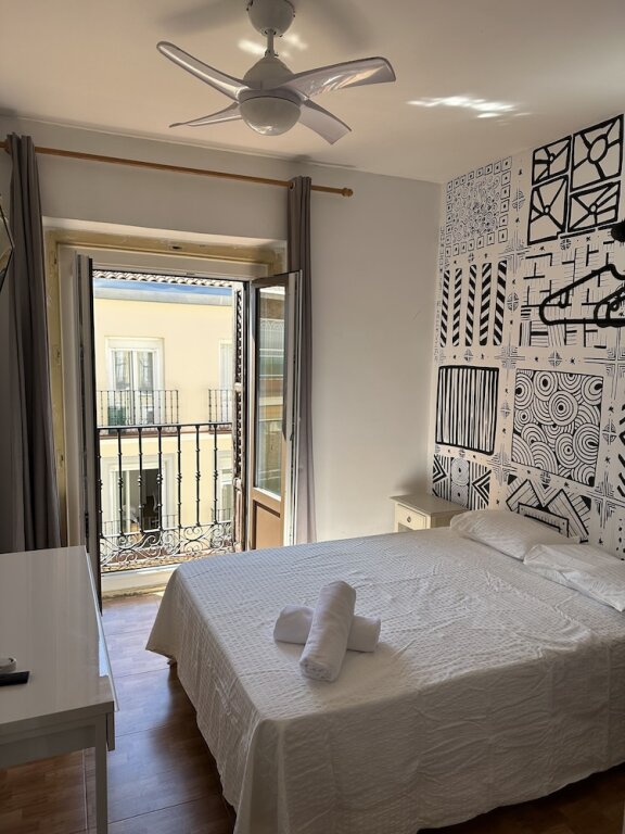 Двухместный номер Premium с балконом Rosales Residences