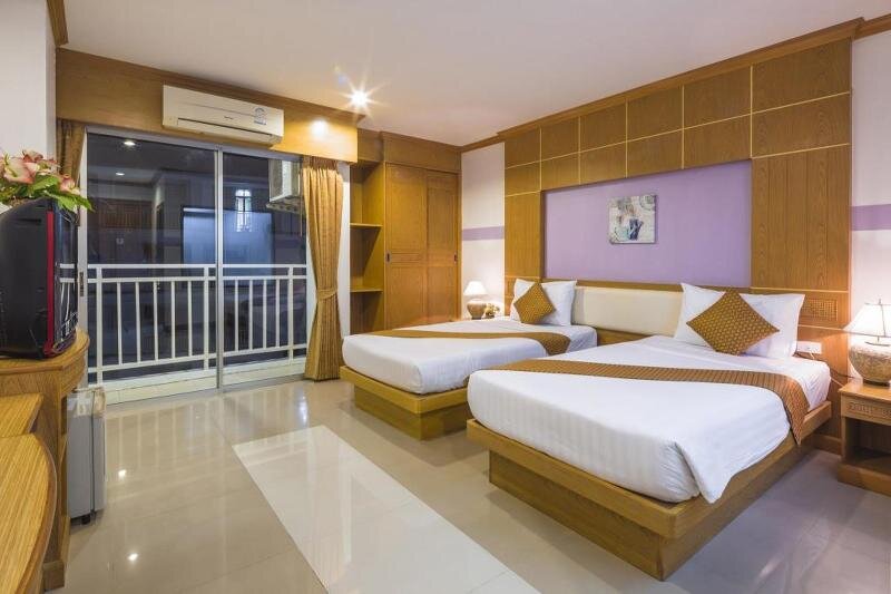 Номер Standard Azure Phuket Hotel