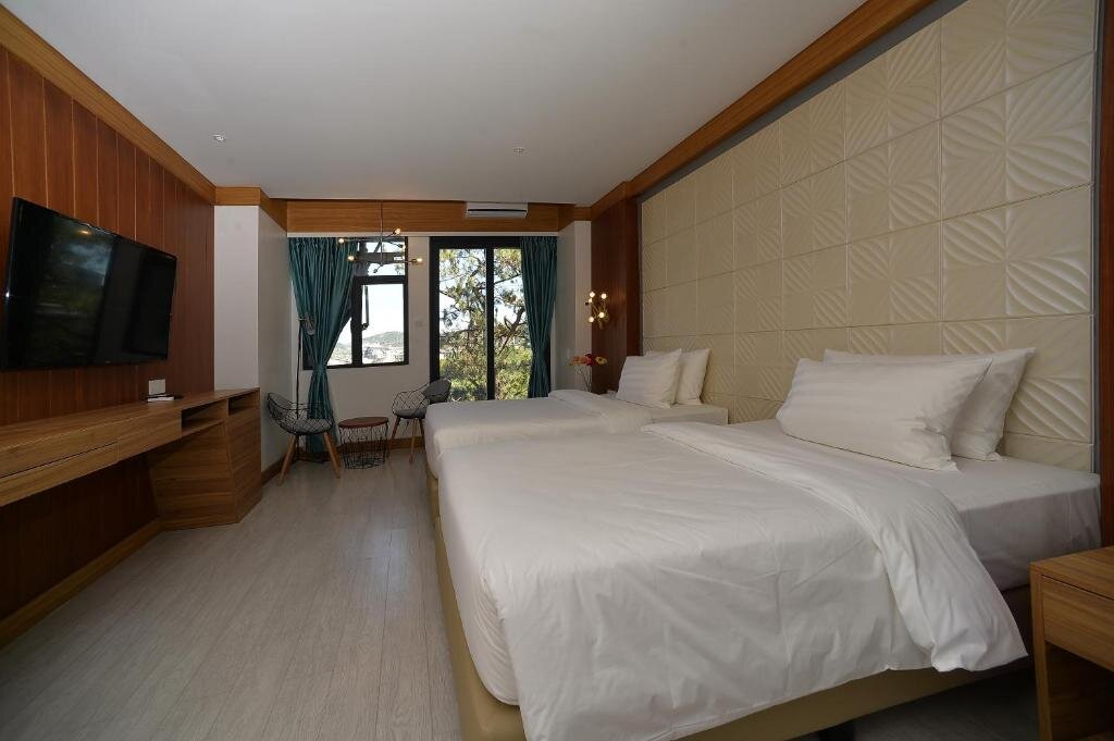 Superior Double room with city view The Orchard Hotel Baguio