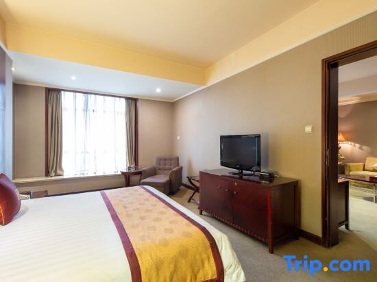 Affaires suite New Century Pujiang Hotel