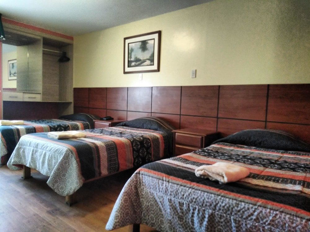 Трёхместный номер Classic Hotel Mamatila Lima
