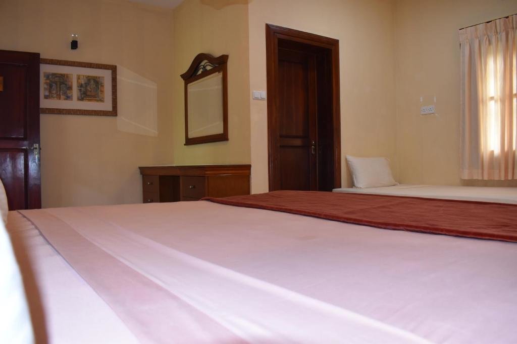 Standard Triple room with pool view Hotel 4 U Saliya Garden
