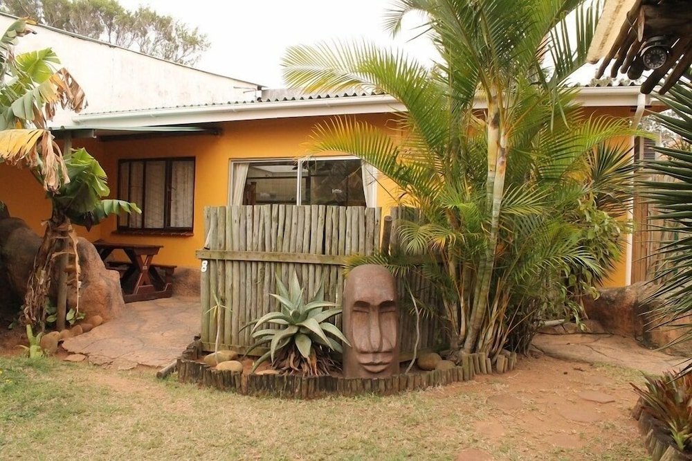 Семейный номер Standard c 1 комнатой Flintstones Guest House Durban