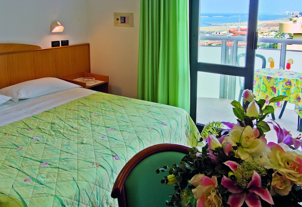 Standard Einzel Zimmer mit Balkon und mit Meerblick Little Hotel