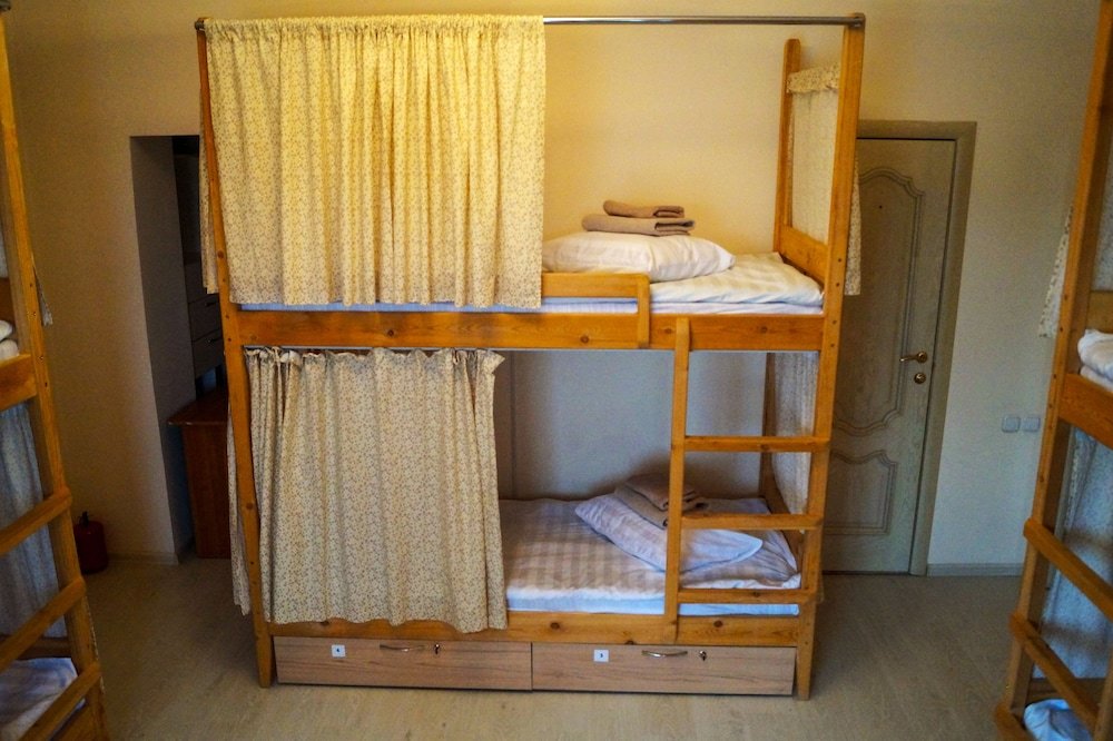 Кровать в общем номере (женский номер) Хостел Nice Travel
