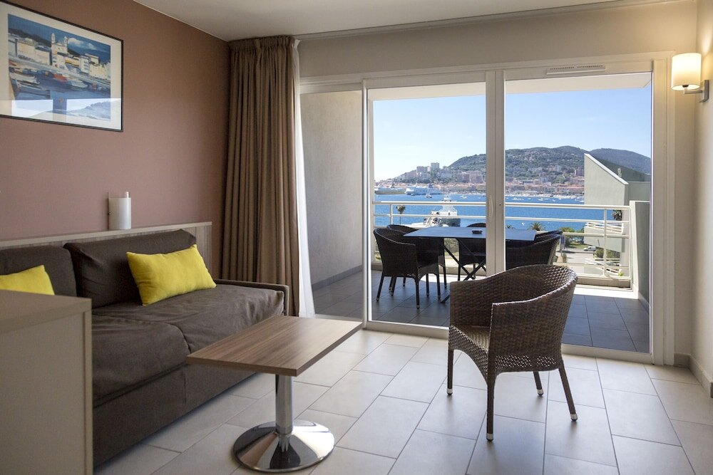 Appartement 3 chambres avec balcon Residence de Tourisme Ajaccio Amirauté