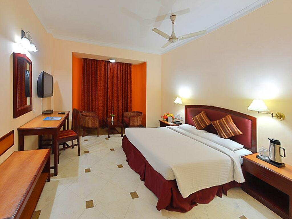 Номер Deluxe Hotel Aadithya