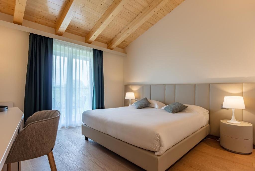 Komfort Doppel Zimmer Leonardo Hotel Lago di Garda - Wellness and Spa