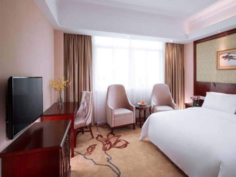 Executive Suite Vienna International Hotel Guangzhou Tianhe Olympic Stadium Dongpu