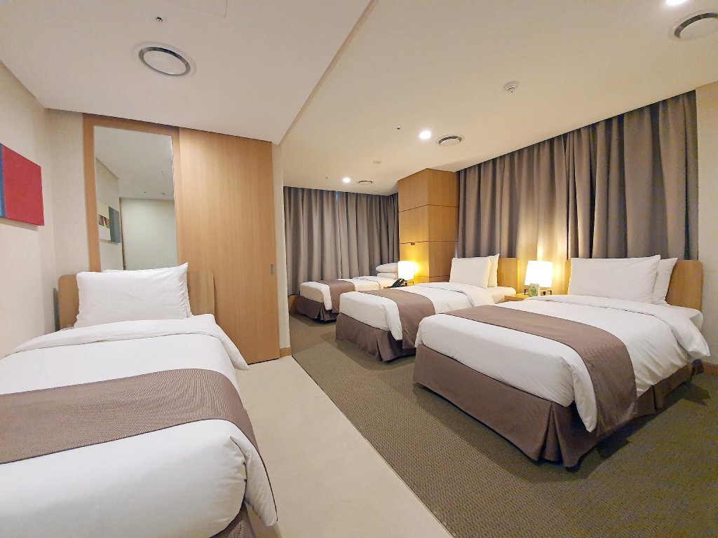 Четырёхместный номер Standard Tmark Hotel Myeongdong