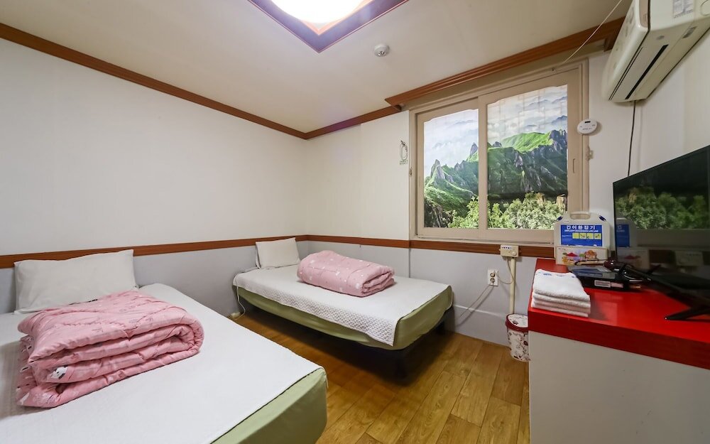 Standard Doppel Zimmer Busan Haeundae Pastel