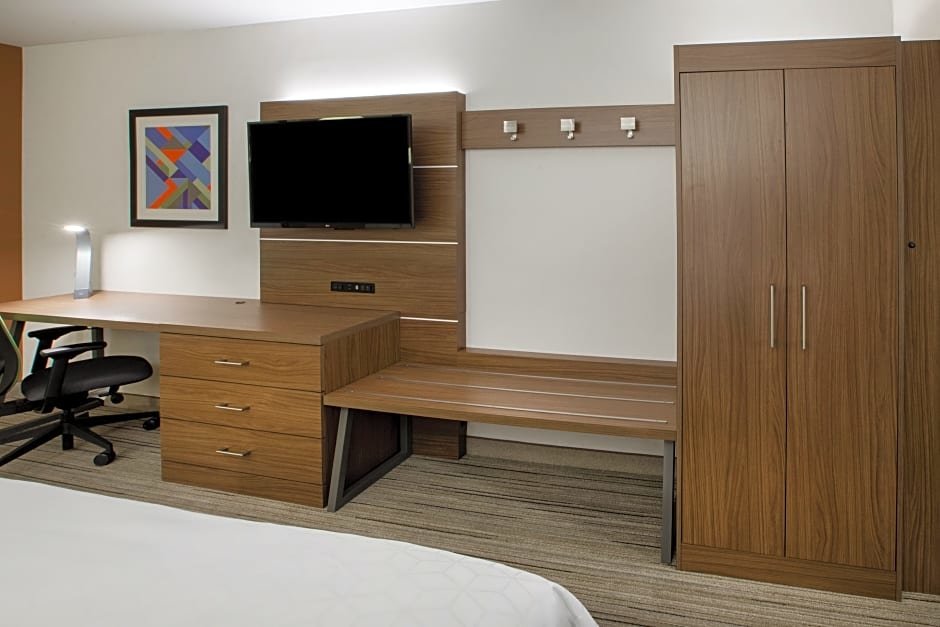 Двухместный люкс c 1 комнатой Holiday Inn Express & Suites - Dawsonville, an IHG Hotel
