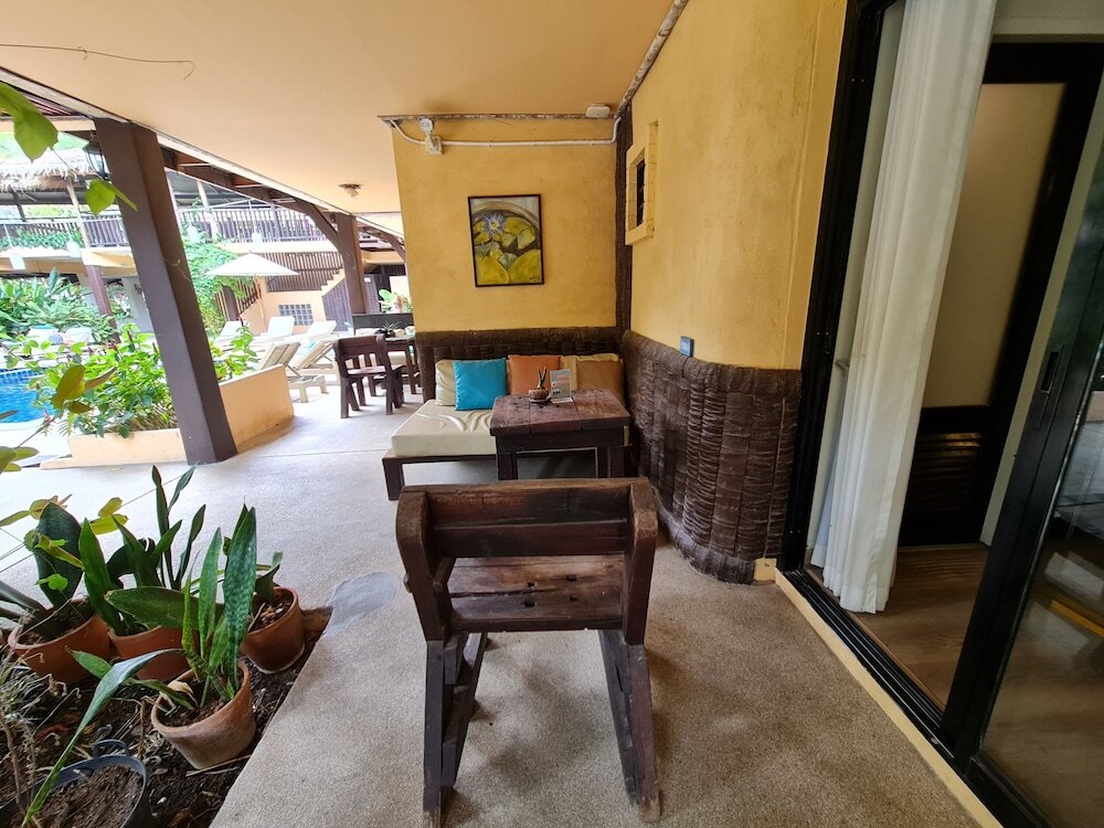 Номер Standard с балконом и с видом на бассейн Vacation Village Phra Nang Inn - SHA Extra Plus