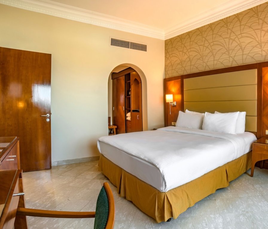 Premium Zimmer Crowne Plaza Jordan Dead Sea Resort & Spa, an IHG Hotel