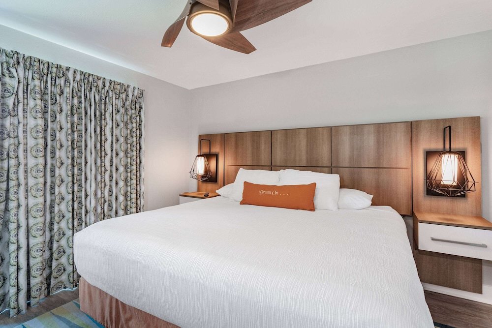 Habitación Estándar 2 dormitorios con vista Coconut Palms Beach Resort II a Ramada by Wyndham