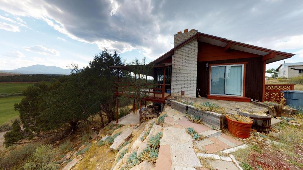 Camera Standard Hideout Ft Abajo 2 BR Cabin, Stunning Views, Secluded