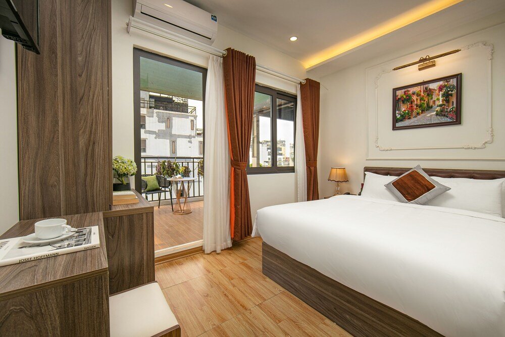 Standard Doppel Zimmer mit Seeblick Hanoi Tunger Premium Hotel & Travel