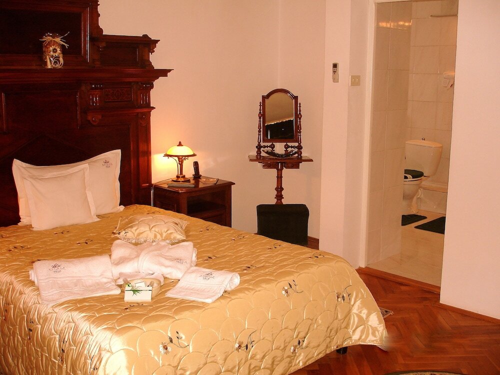 Superior Doppel Zimmer mit Balkon Villa-Hotel Escala