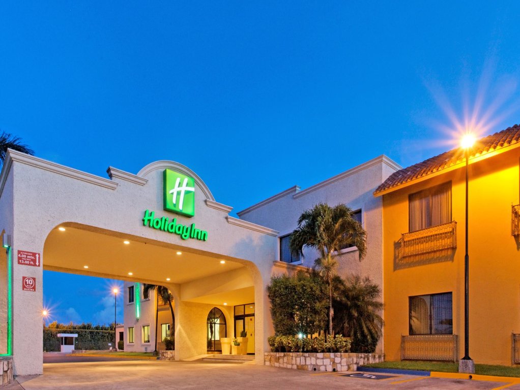 Кровать в общем номере Holiday Inn Tampico-Altamira, an IHG Hotel