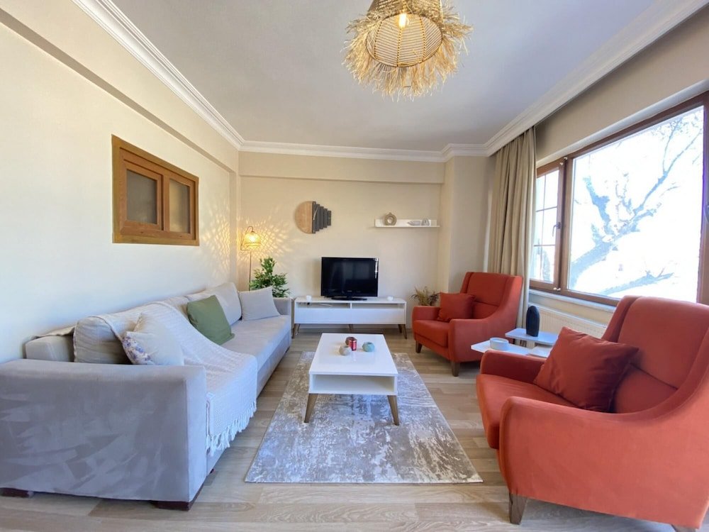 Apartment Flat With City View 5-min to Istiklal in Beyoglu