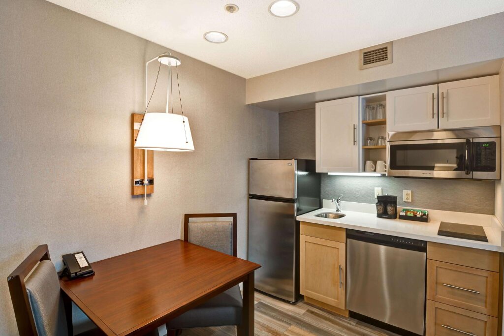 Номер Standard Homewood Suites by Hilton Windsor Locks Hartford
