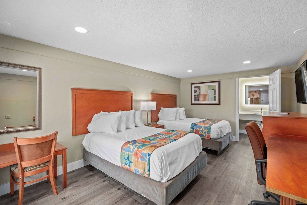 Suite Travelodge by Wyndham Kissimmee/Orlando