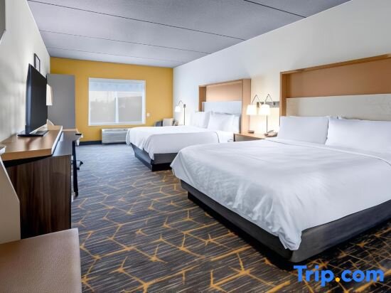Standard Doppel Zimmer mit Poolblick Holiday Inn & Suites Wausau-Rothschild, an IHG Hotel